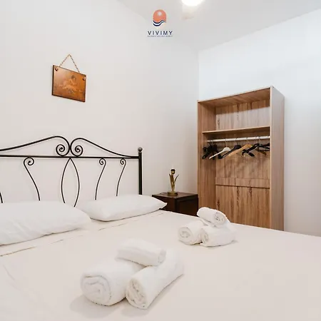 Villa Dimora Rustica By Vivimy